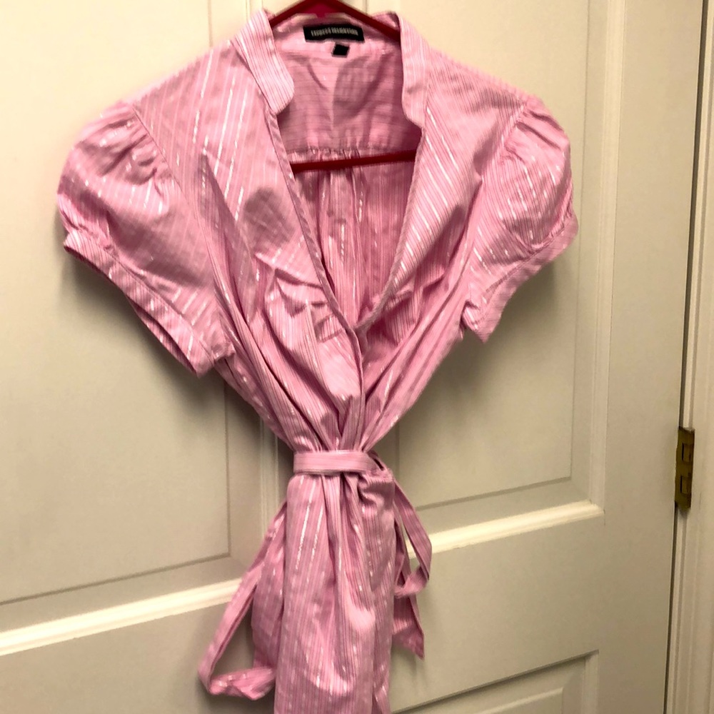 Express design studio shirt with tie wrap